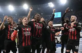 开元棋牌-巴黎全力以赴，欧冠四强争夺正酣 